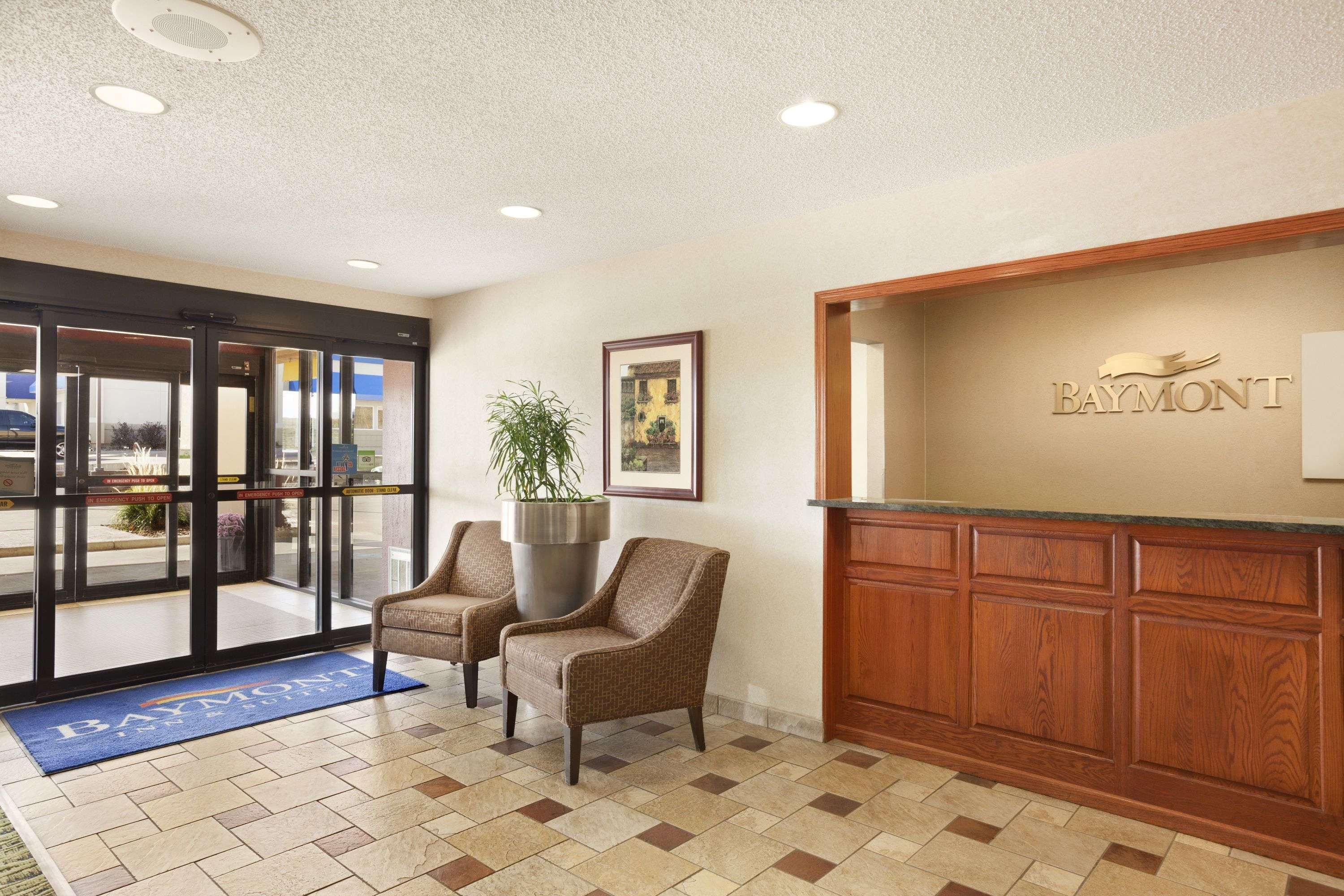 Baymont By Wyndham Sioux Falls Hotel Exterior photo